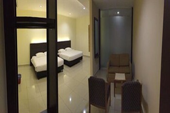 hotel centre point tampin