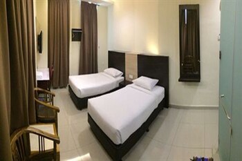 hotel centre point tampin