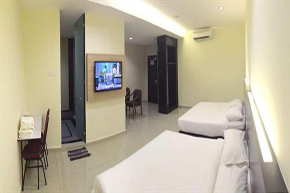 hotel centre point tampin