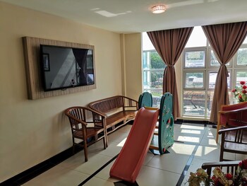 hotel centre point tampin