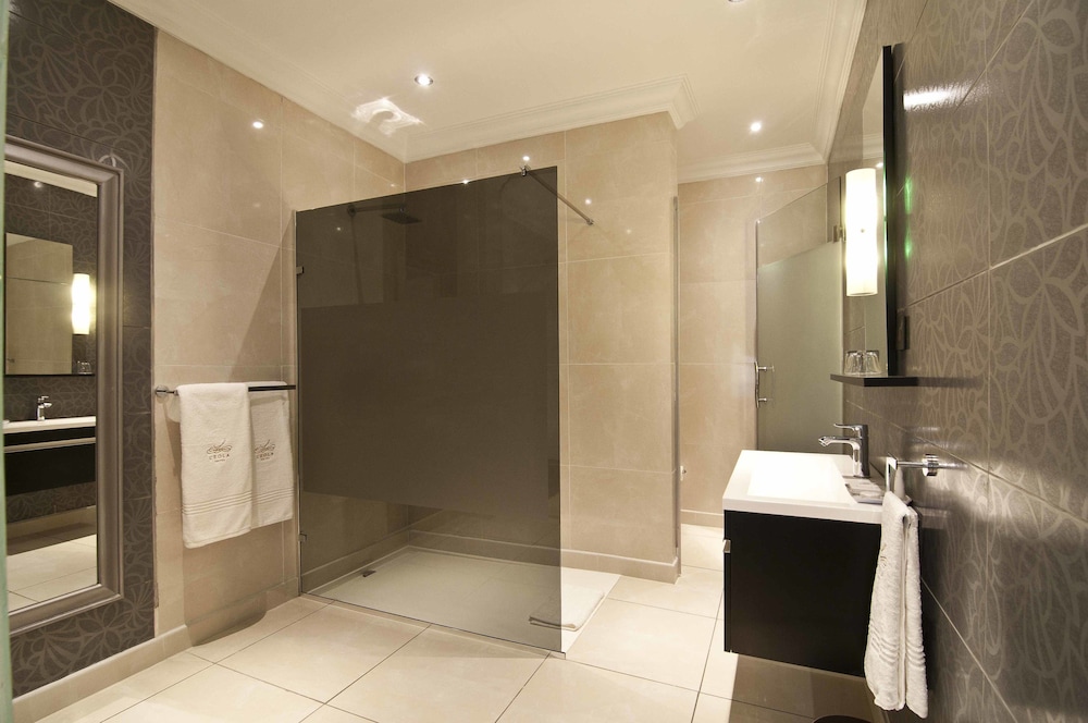 leola suites