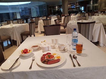 leola suites