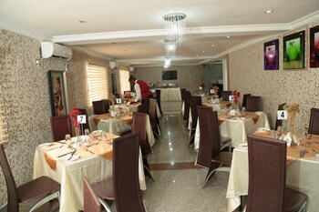conference hotel and suites