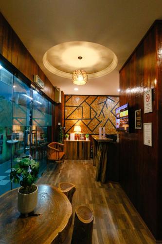 anggun hotel