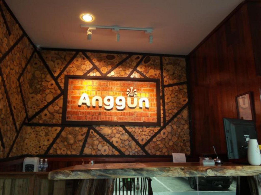 anggun hotel