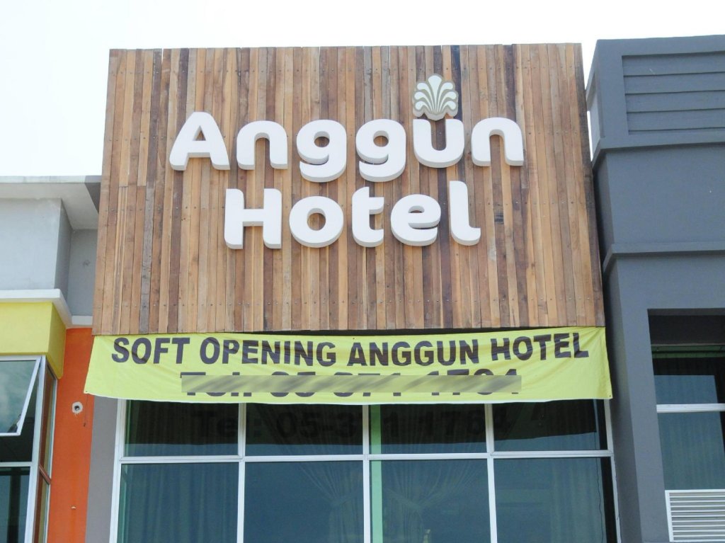 anggun hotel