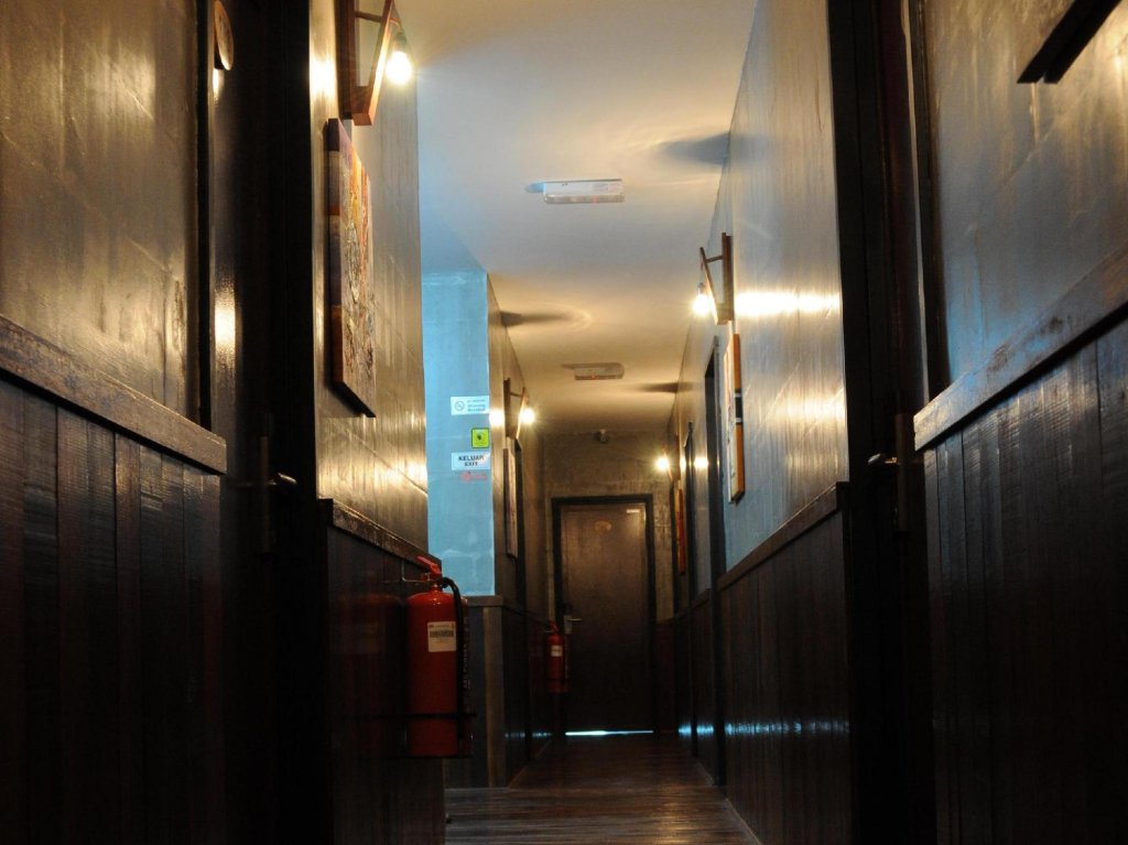 Anggun Hotel,Bota>>Batu Gajah,2 star