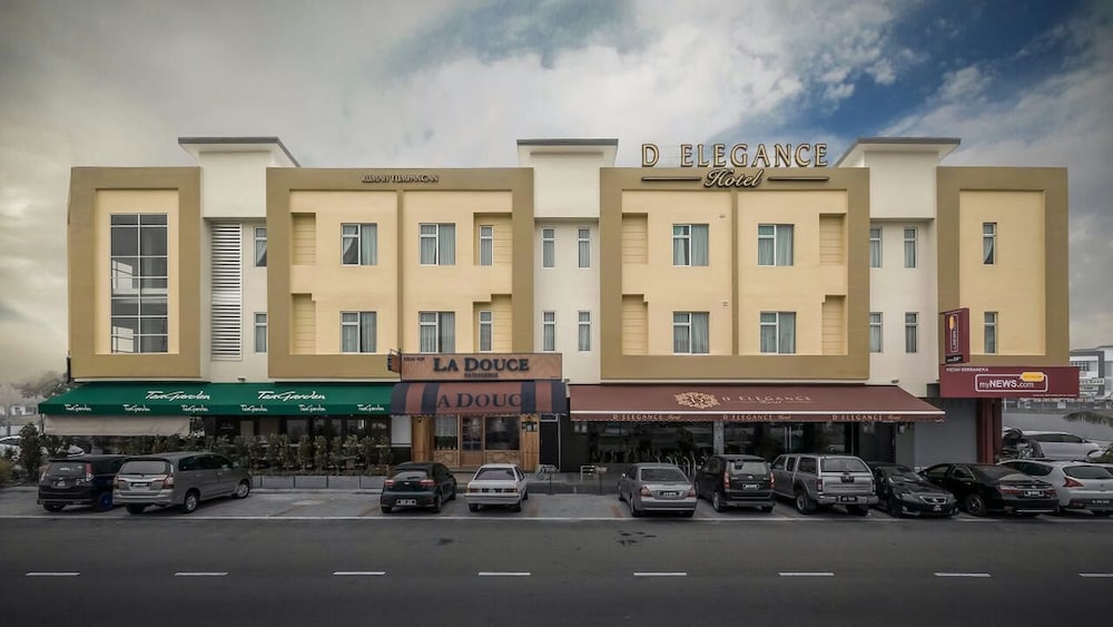 d elegance hotel