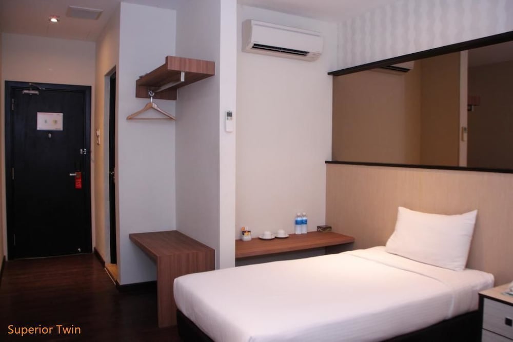 d elegance hotel