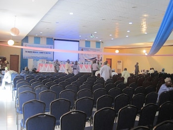 axari hotel and suites