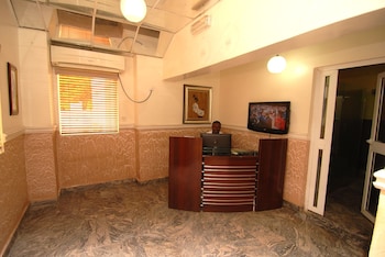 falak grand hotel