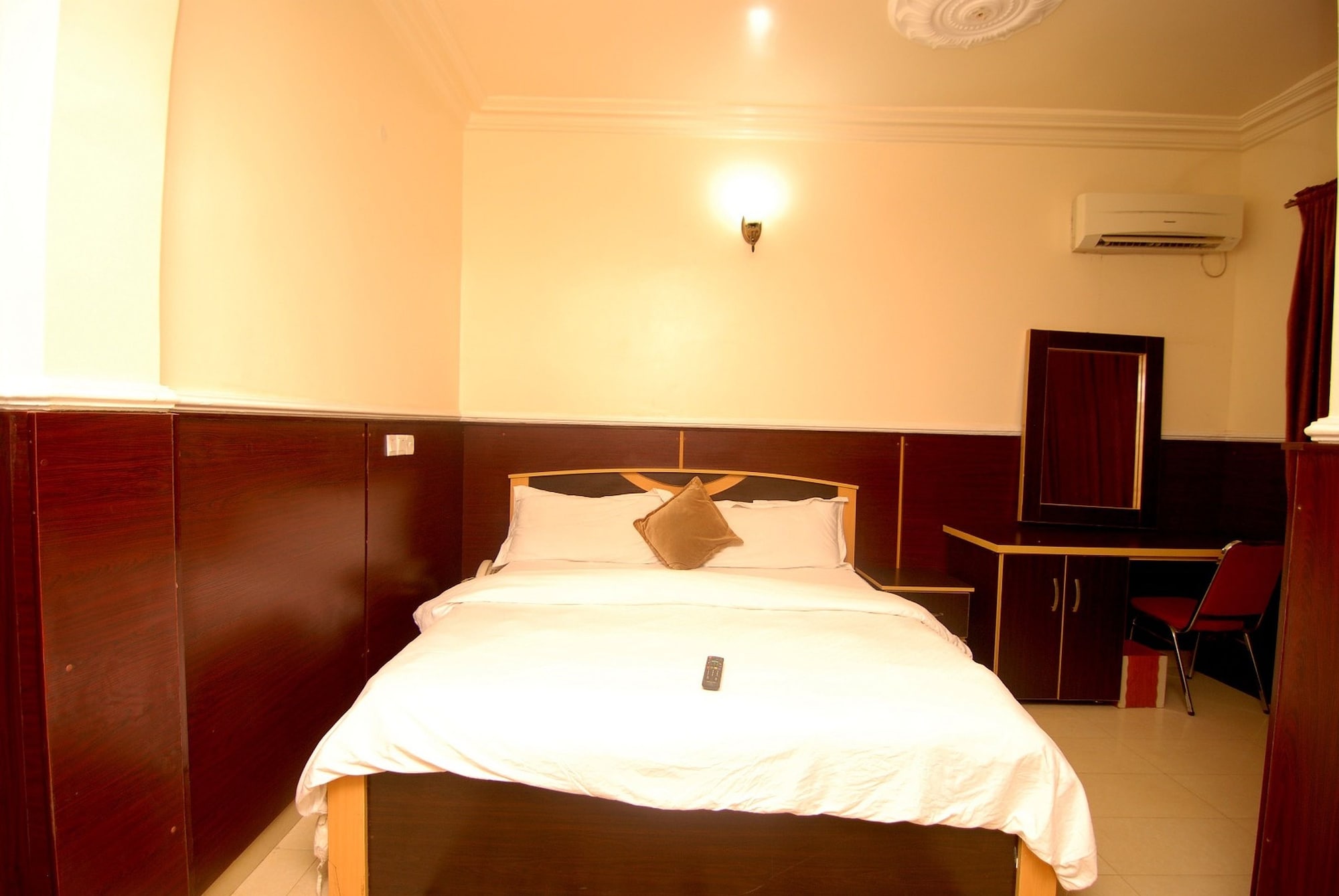 falak grand hotel