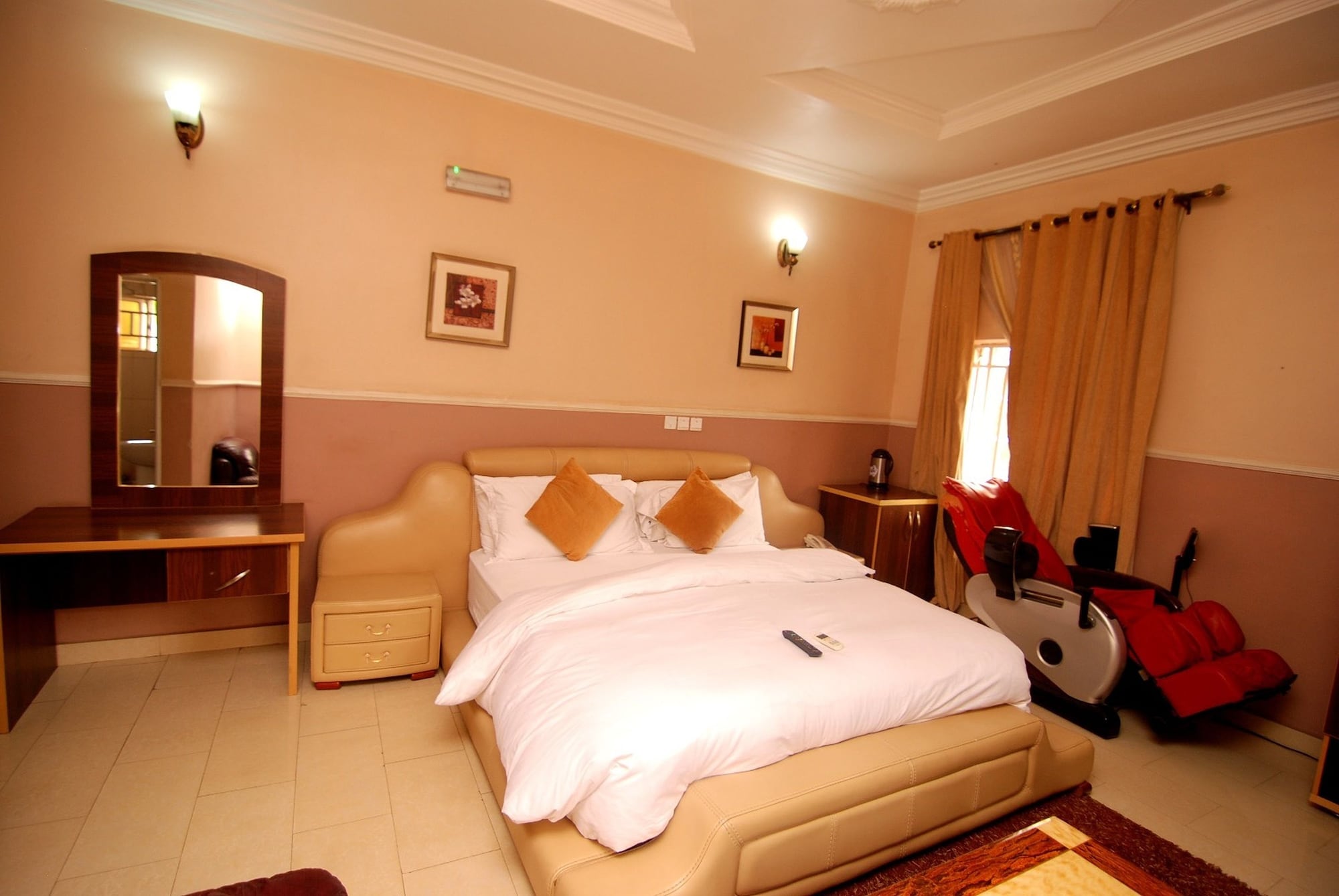 Falak Grand Hotel,Federal Capital Territory>>Abuja,3 star