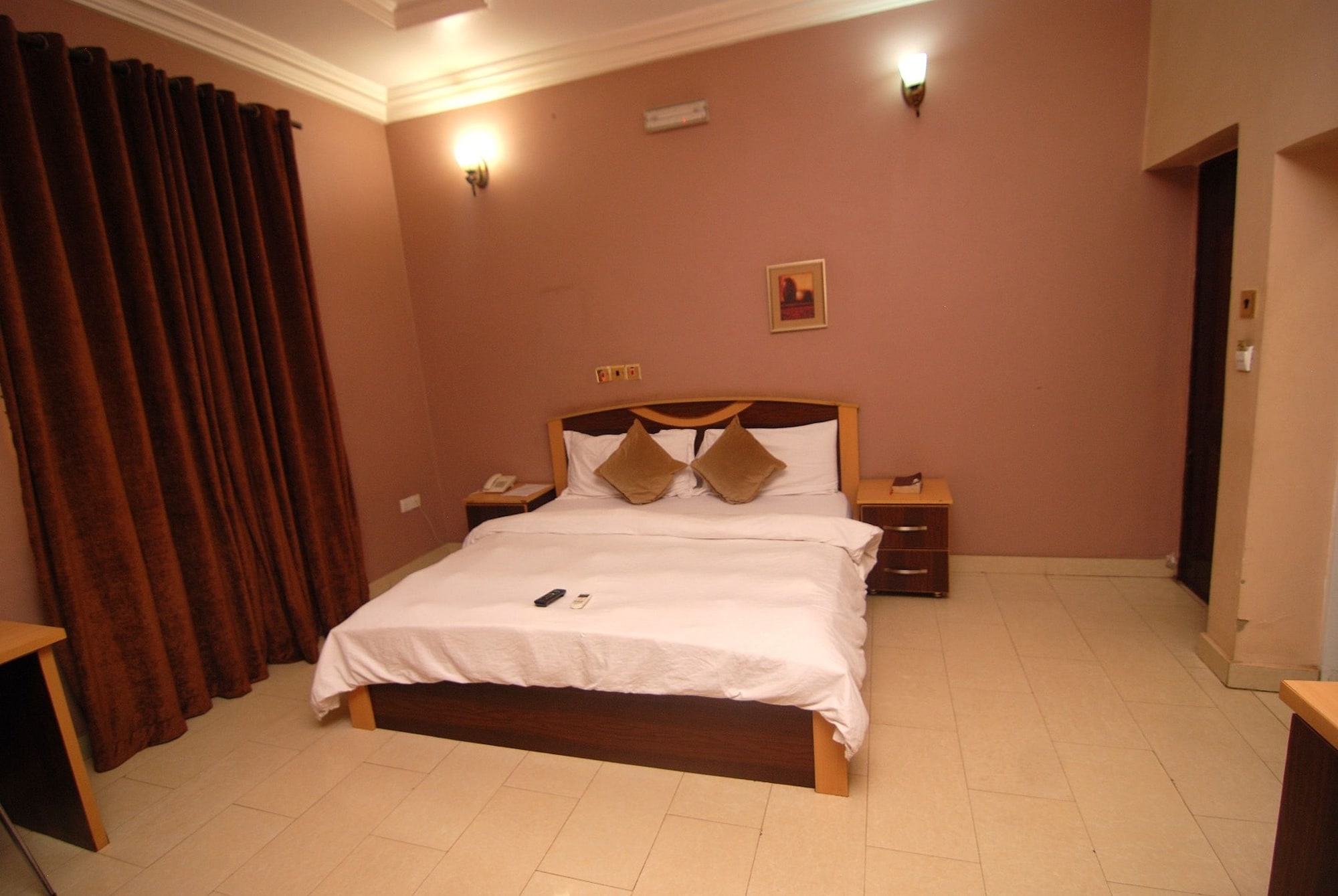 falak grand hotel