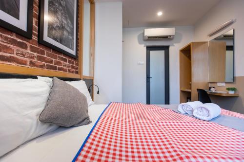 b street hotel