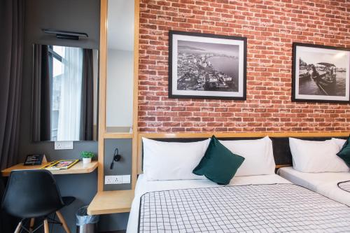 b street hotel