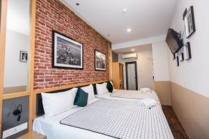 b street hotel