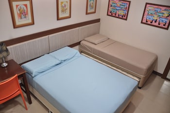 casa verde hotel and events center