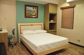 casa verde hotel and events center