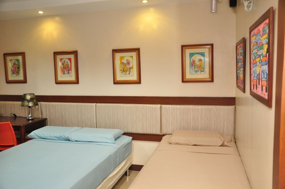 casa verde hotel and events center