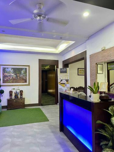 casa verde hotel and events center