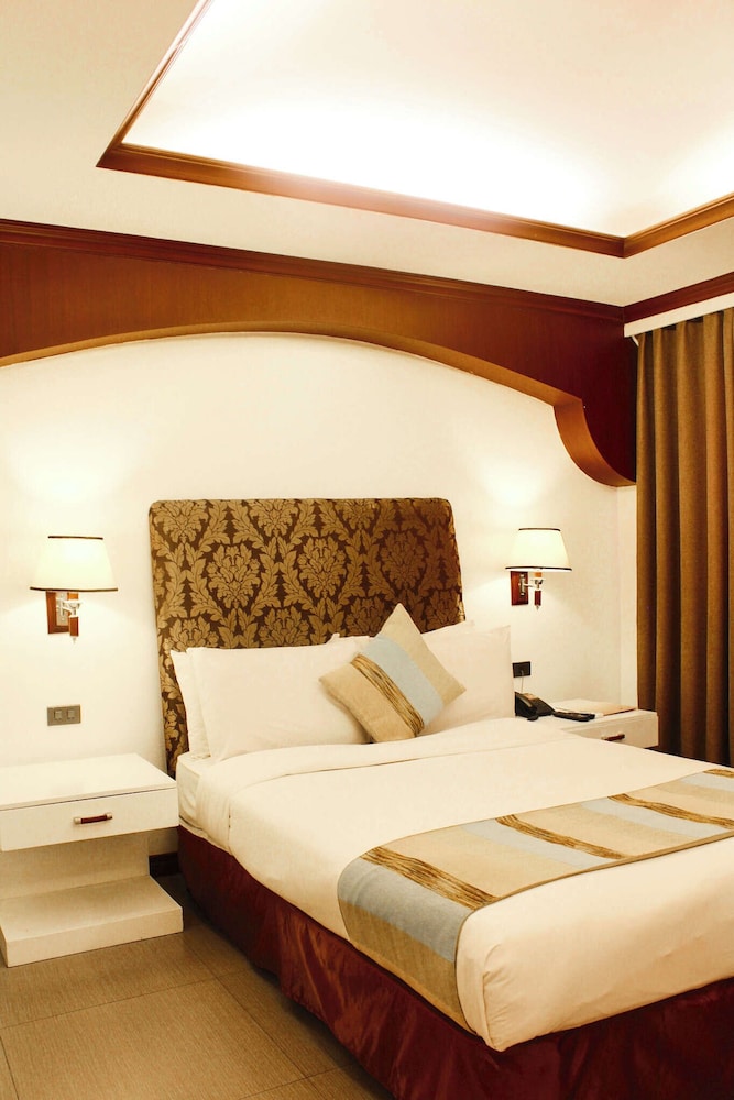 the pepperland hotel