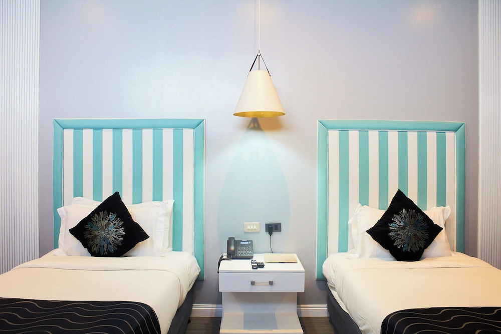 the pepperland hotel