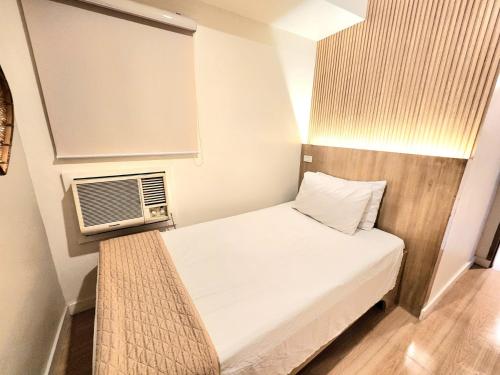 stone house hotel mabini