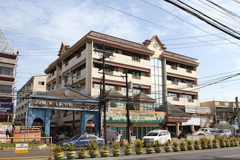 la fiesta hotel