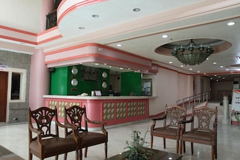 la fiesta hotel