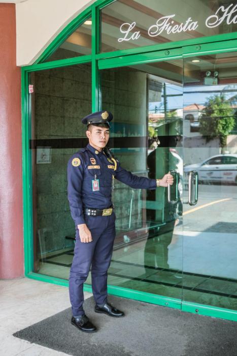 la fiesta hotel