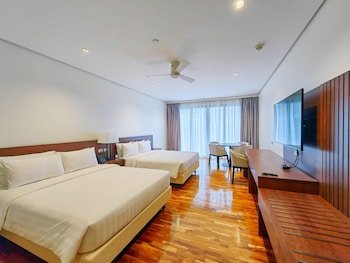 Awesome Hotel,La Union>>Baguio,4 star