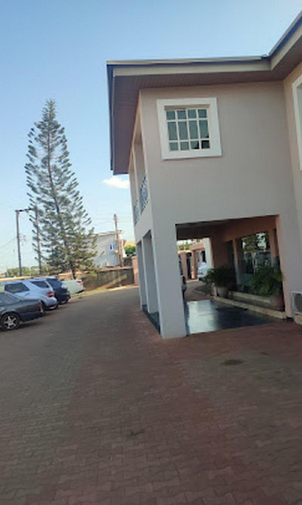 neocourts hotel