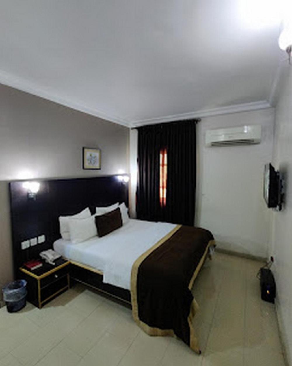 neocourts hotel