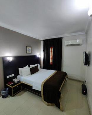 neocourts hotel