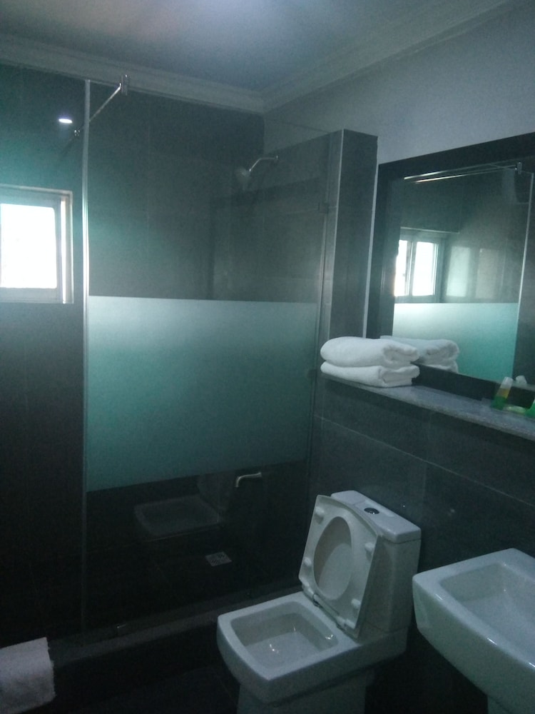neocourts hotel
