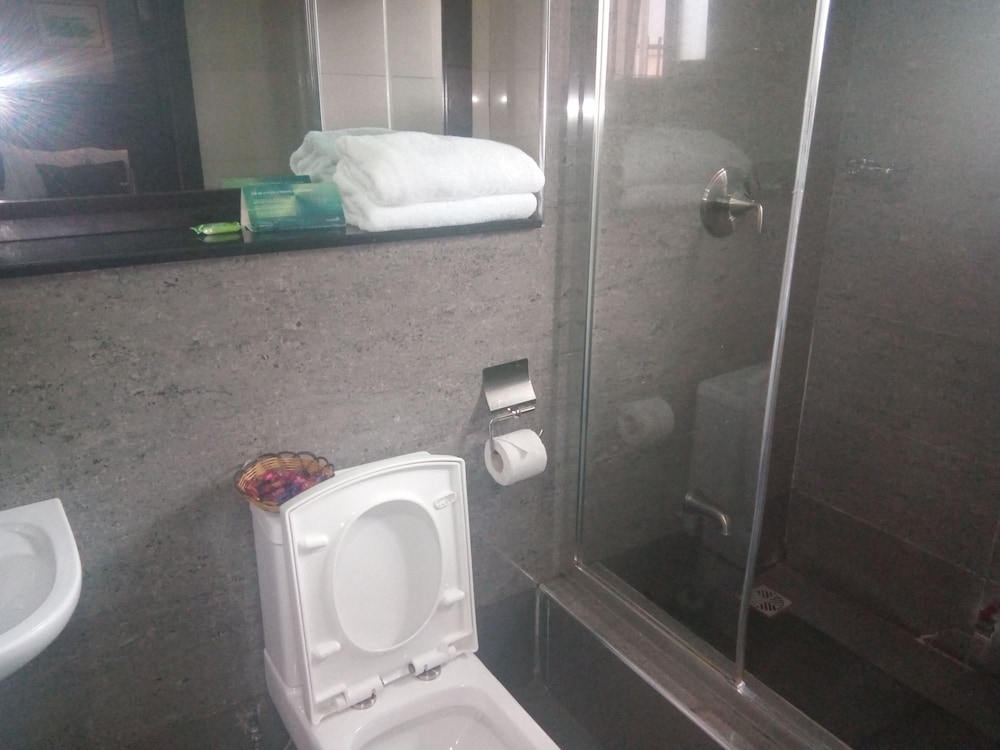 neocourts hotel