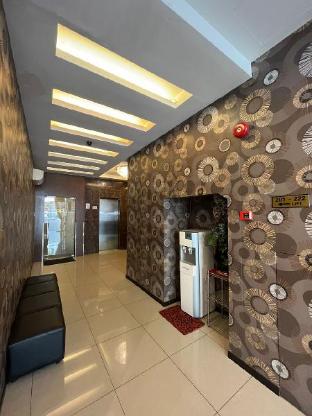 eight days boutique hotel