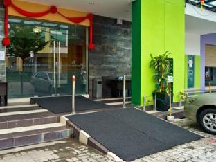 eight days boutique hotel
