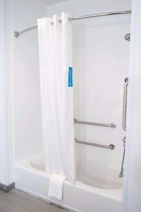 hampton inn and suites des moines urbandale