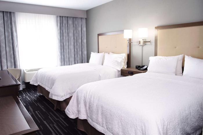 hampton inn and suites des moines urbandale