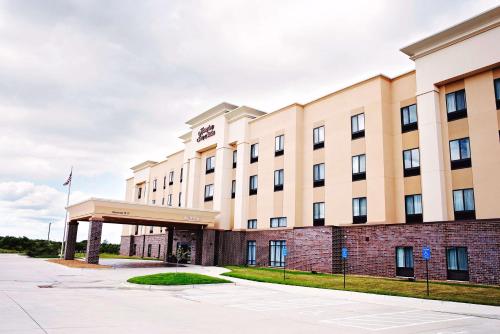 hampton inn and suites des moines urbandale