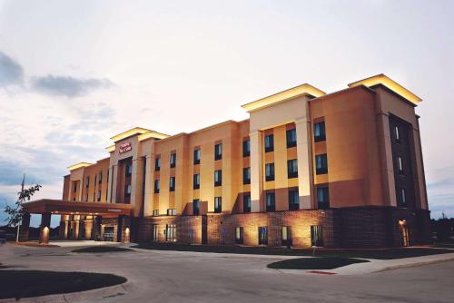 hampton inn and suites des moines urbandale