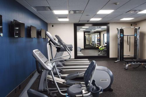 hampton inn and suites des moines urbandale