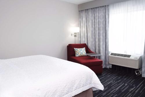 hampton inn and suites des moines urbandale