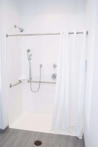 hampton inn and suites des moines urbandale