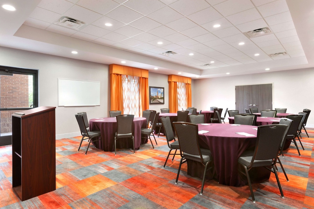 hampton inn north olmsted cleveland airport