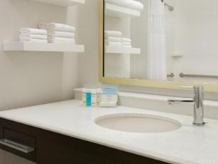 hampton inn north olmsted cleveland airport