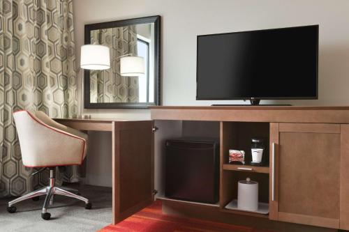 hampton inn north olmsted cleveland airport
