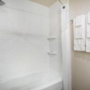 holiday inn exp and sts rapid city rushmore south